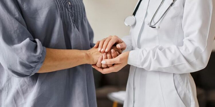 SUS completa 35 anos em meio a avanços e desafios