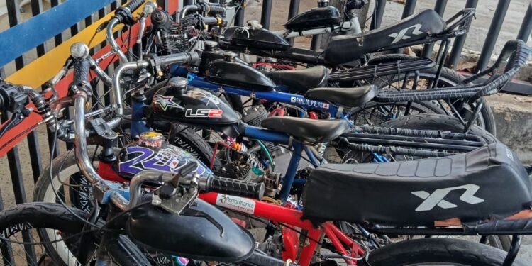 Polícia Militar realiza mais uma fase da Operação Cavalo de Aço em Arcos