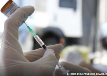 Casos de sarampo tiveram aumento de 34 vezes em 2025, alerta Opas