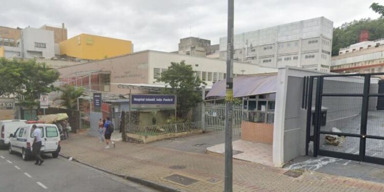 Mãe é presa em BH após ferir enfermeira com agulha supostamente contaminada por HIV