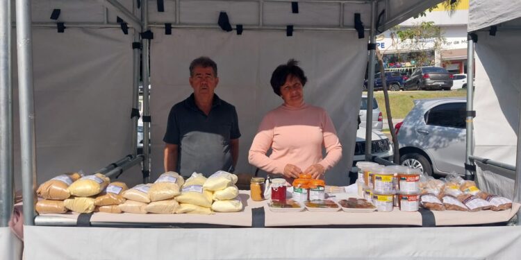Produtos de Córrego Fundo marcam presença em feira no Shopping Central Park, em BH