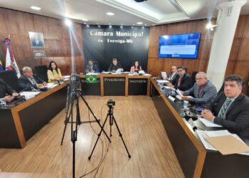 Câmara Municipal aprova projetos sobre assistência social, transporte público e créditos suplementares