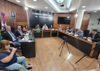 Câmara de Formiga aprova seis projetos durante reunião da semanal