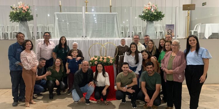 Paróquia de Córrego Fundo homenageia religiosas pelo ‘Dia da Vida Consagrada’