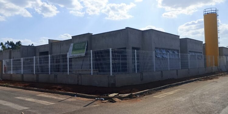 Creche do Proinfância em Córrego Fundo entra em fase final de acabamento