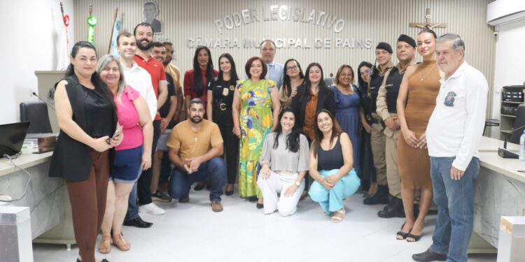 Câmara Municipal de Pains sedia 2º Seminário sobre Violência Doméstica