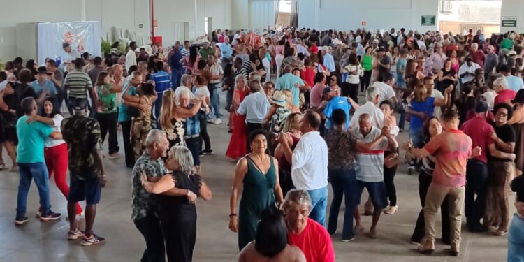 Córrego Fundo realiza 13ª Regional da Melhor Idade com cerca de 1200 participantes