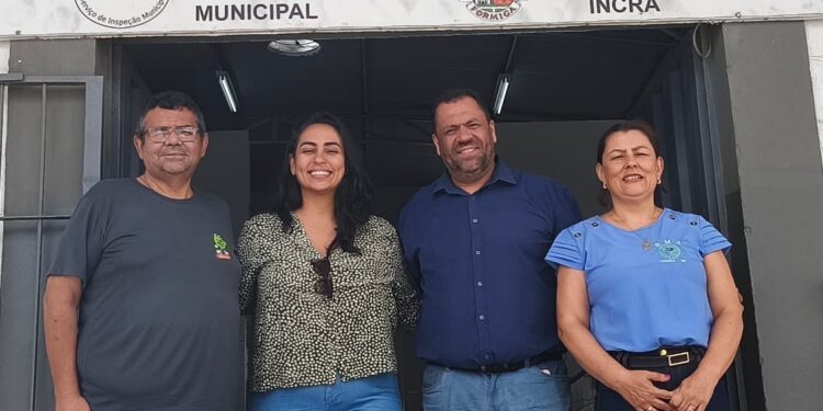 Banco de Alimentos de Formiga recebe visita técnica de Itaúna