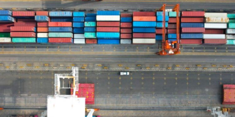 Governo de Minas publica decreto com medida de proteção ao comércio exterior e preservação de empregos no estado