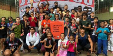 Tatame do Bem conquista 26 medalhas e é vice-campeã por equipes no Luz Fight Champions de Jiu-Jitsu