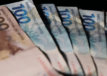 Lote extra de R$ 1,5 bilhão do abono salarial começa a ser pago nesta quarta