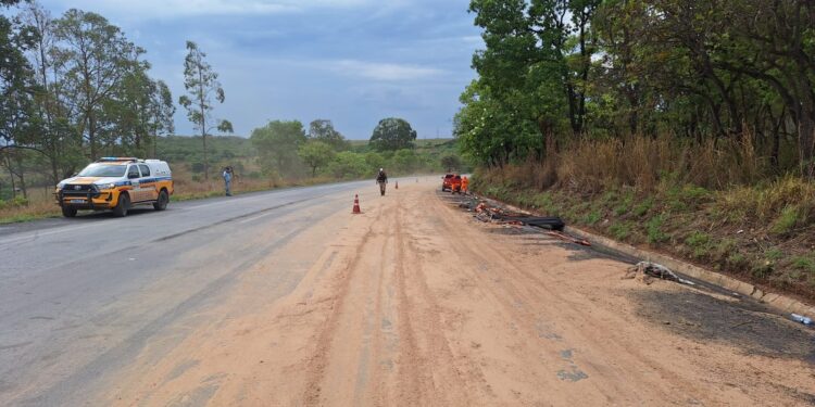 Perigo de derrapagem é registrado na BR-354 após derramamento de óleo