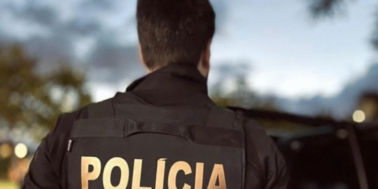 PF cumpre mandados em Minas contra grupo suspeito de fraude milionária na Receita Federal