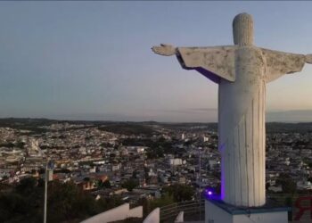 Mirante do Cristo em Formiga: vista panorâmica, história e fé no alto da cidade