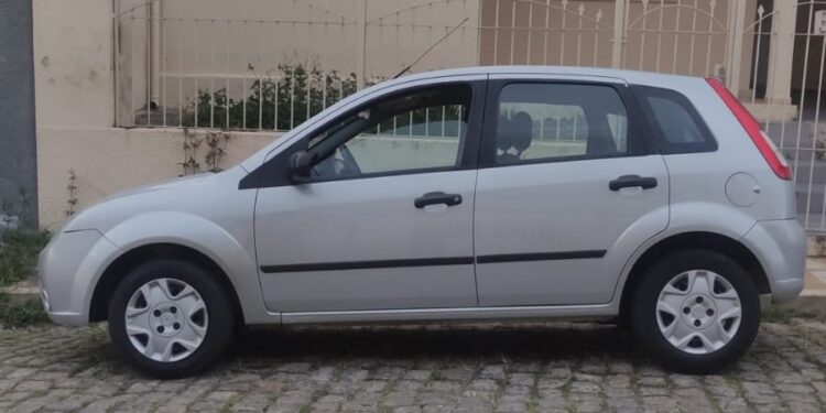 Após assalto na rodoviária de Formiga, motorista de aplicativo busca apoio para localizar veículo levado por criminoso