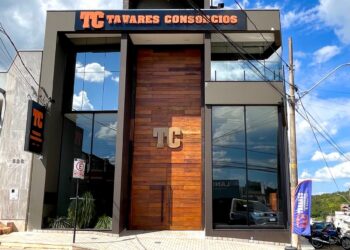 Com esforço e dedicação, Tavares Consórcios conquista o Prêmio Mérito Lojista 2025