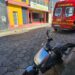 Mulher fica ferida após capacete se soltar em queda de bicicleta elétrica em Formiga