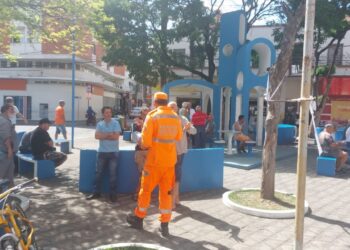 Bombeiros realizam blitz educativa para orientar população sobre o período chuvoso em Formiga