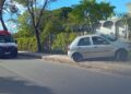 Motorista bate em ambulância do SAMU, tenta fugir e destrói muro em Formiga