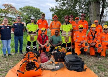 Corpo de Bombeiros de Formiga realiza simulado de resgate a pessoa ilhada em ação de prevenção para o período chuvoso