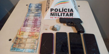 Casal é preso por tráfico no bairro Novo Santo Antônio; PM apreende droga, dinheiro e simulacro de arma