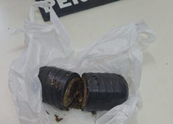 Mulher é flagrada tentando entrar com drogas na Penitenciária de Formiga