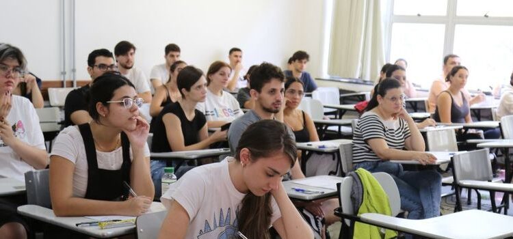 Universidade do Estado de Minas Gerais abre inscrições para Vestibular EaD 2026, com mais de 350 vagas