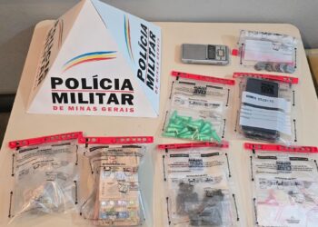 Ocorrência termina com dois presos e droga apreendida pela PM em Iguatama