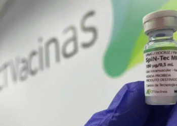 Vacina contra Covid desenvolvida pela UFMG deve chegar ao SUS no 1º semestre de 2026