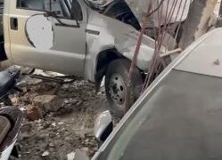 Caminhão desgovernado atinge casa no bairro Novo Horizonte em Formiga