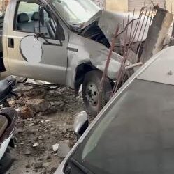 Caminhão desgovernado atinge casa no bairro Novo Horizonte em Formiga