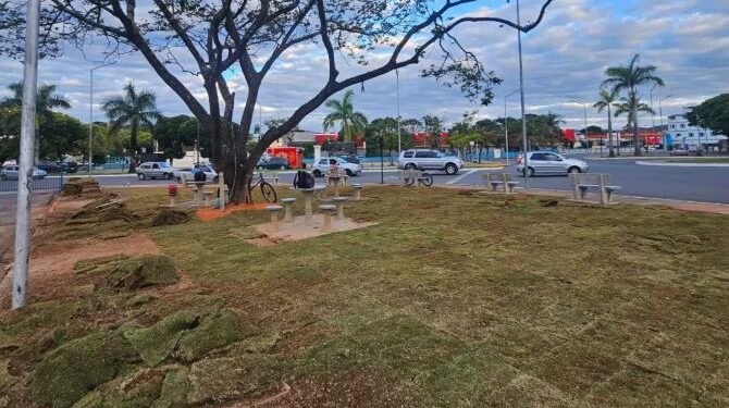 Revitalização do Complexo da Rodoviária de Formiga segue com plantio de grama