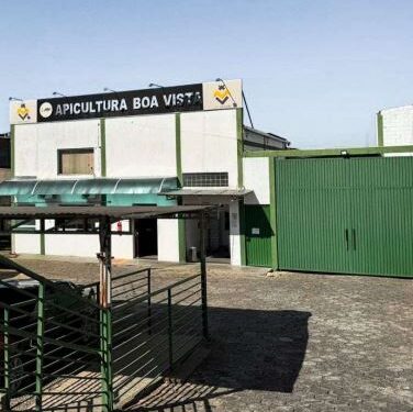 Apicultura Boa Vista é agraciada com o Prêmio Mérito Lojista 2025