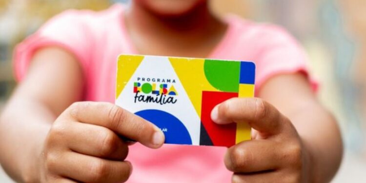 Prefeitura convoca famílias com benefício do Bolsa Família bloqueado por descumprimento da condicionalidade da Educação