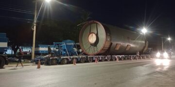 Supercarga deixa Arcos nesta quinta e segue com escolta até a BR-262