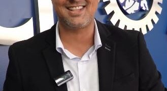 Flaviano Costa é reconhecido como o jornalista mais lembrado no Mérito Lojista 2025