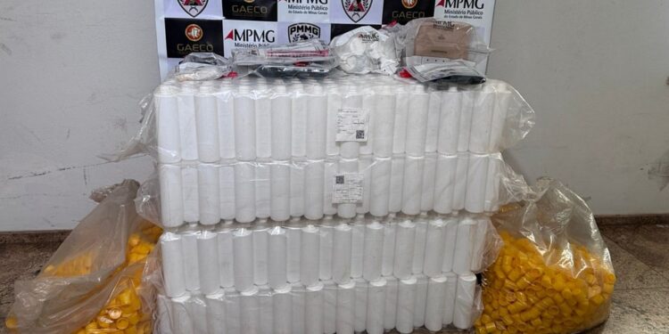 Operação do MPMG contra falsificação de medicamentos prende suspeitos e apreende embalagens