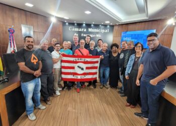 Audiência pública na Câmara de Formiga discute futuro da Praça de Esportes e preservação do Formiga Tênis Clube