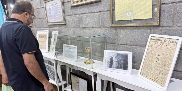 Exposição e documentário marcam o centenário da Paróquia Nossa Senhora do Carmo em Pains