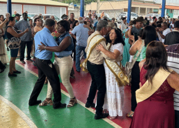 Grupo da Melhor Idade de Córrego Fundo participa de encontro regional em Candeias