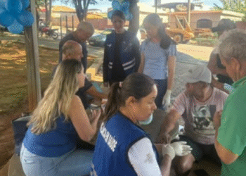 Córrego Fundo: Ação do Novembro Azul é realizada na Praça Américo Pinto da Silveira