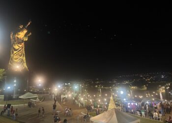 Pimenta inaugura o Cristo Acolhedor e abre novo complexo turístico