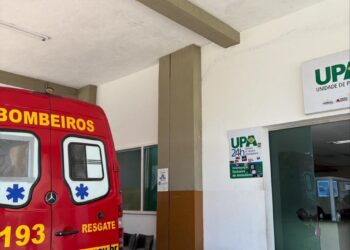 Motociclista fica ferida após sofrer queda na rua Ides Edson Resende em Formiga