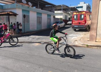 Bombeiros acompanham percurso do evento esportivo “Pedal da Consciência Negra” realizado em Formiga nessa quinta-feira