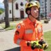 Bombeiros resgatam filhote de tucano na praça central de Campo Belo