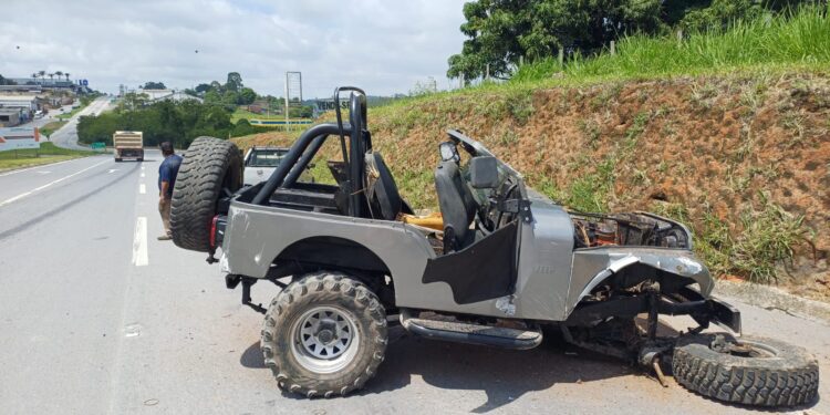 Formiga: Corpo de Bombeiros divulga detalhes sobre acidente na MG-050 que deixou homem ferido