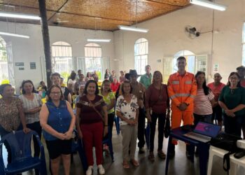 Bombeiros realizam palestra de primeiros socorros no Centro de Convivência do Idoso em Formiga