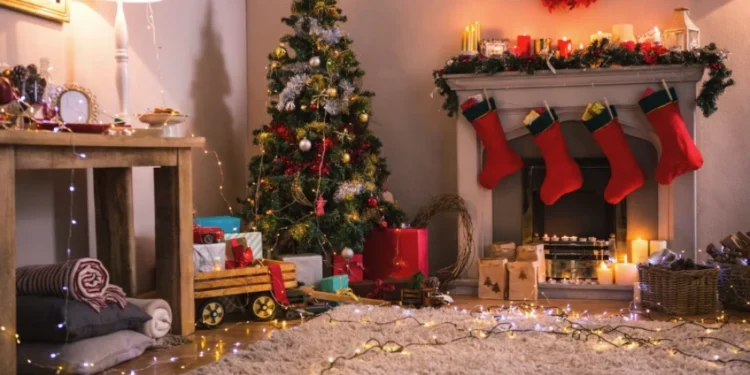 Decorações de Natal: Cemig orienta população sobre cuidados na instalação de enfeites