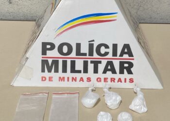 Homem é preso por tráfico de drogas em Itapecerica