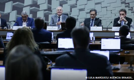 Comissão do Senado aprova isenção do IR para quem ganha até RS 5 mil